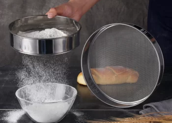how to clean a flour sifter