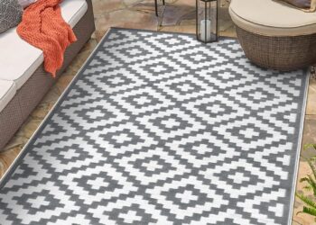 plastic outdoor rugs