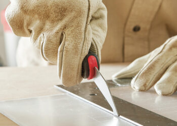 how-to-cut-plexiglass-