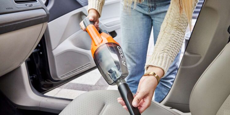 car vacuum cleaner
