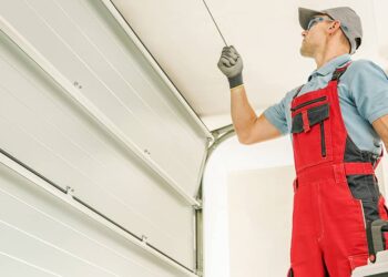 What to Expect During a Garage Door Repair Service